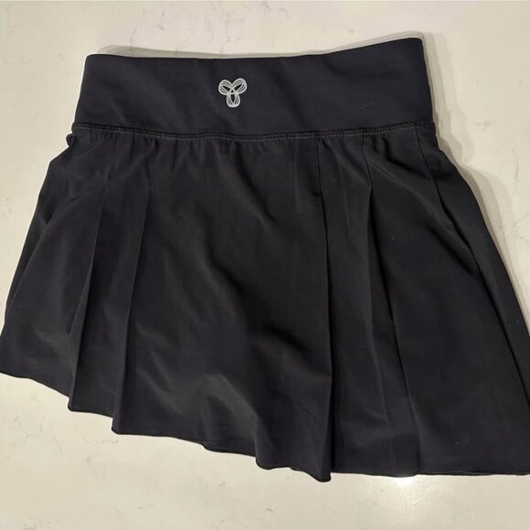 Aritzia Skirt w/ Shorts - Picture 1 of 4